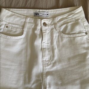 Zara Cream High-Waisted Jeans